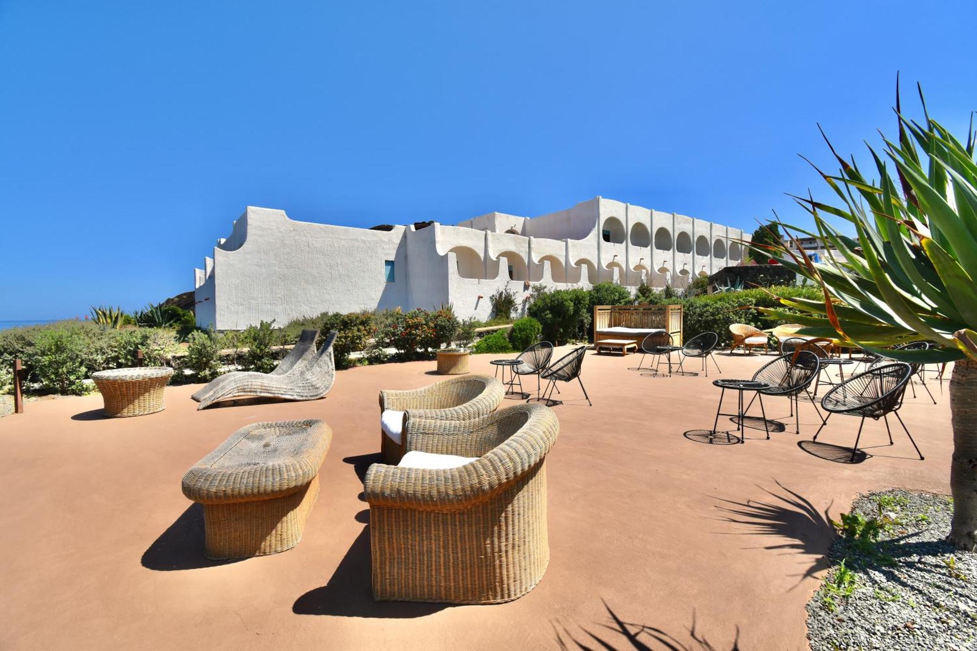 Cossyra Hotel Madonna Delle Grazie Exterior photo