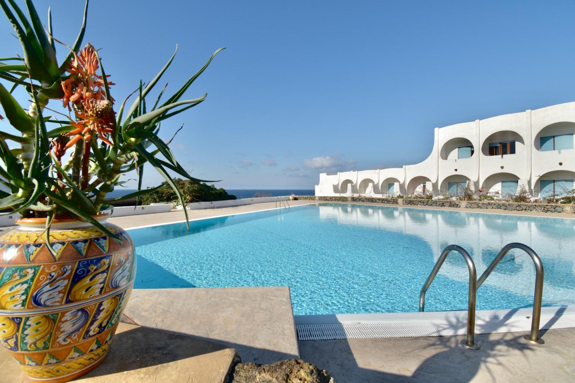 Cossyra Hotel Madonna Delle Grazie Exterior photo