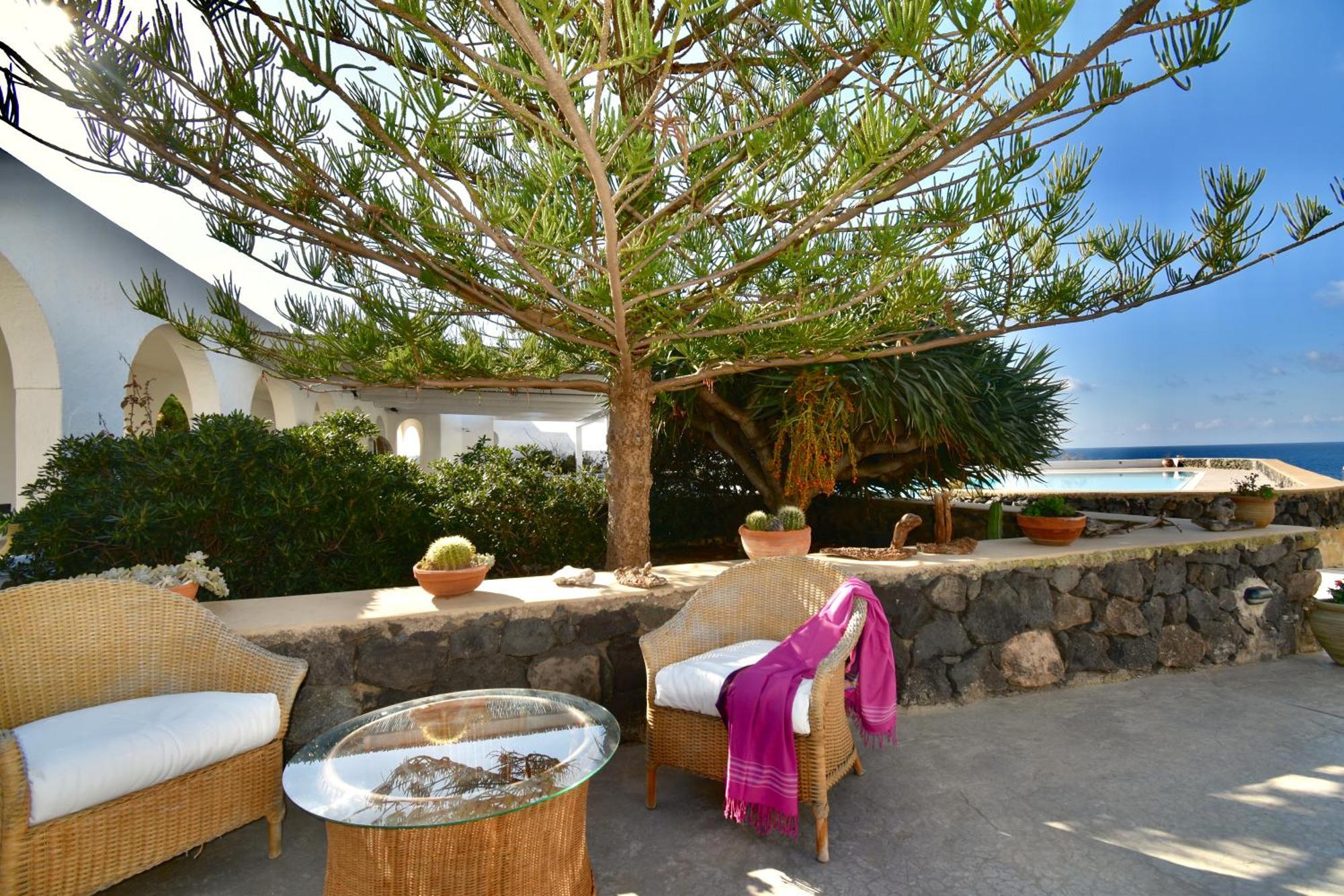 Cossyra Hotel Madonna Delle Grazie Exterior photo